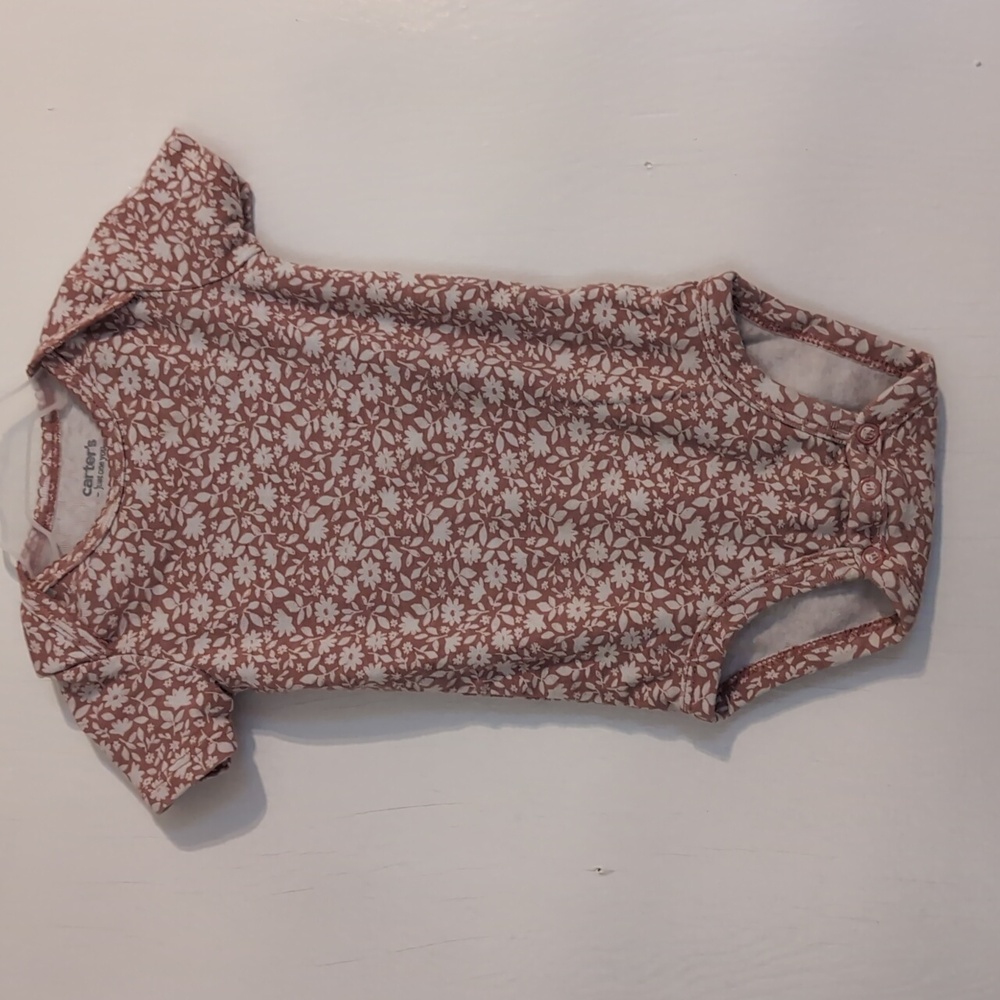 Carter's onesie 12 mos